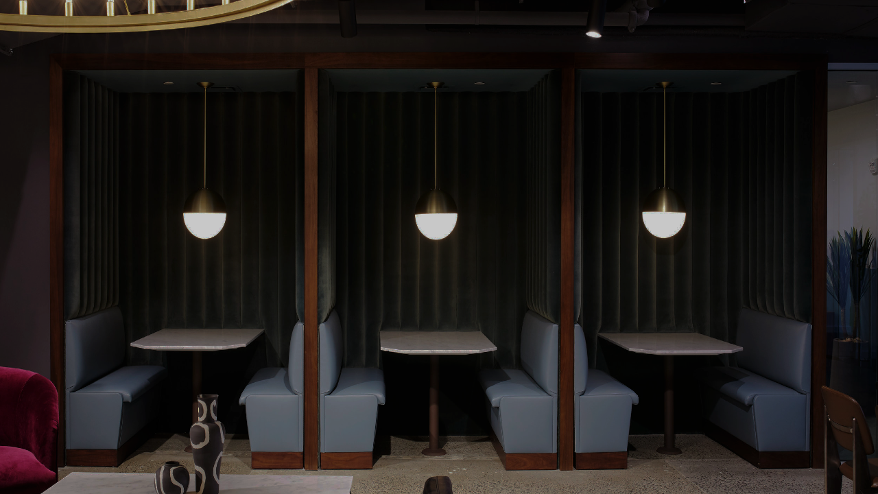 An Image of a Desk room